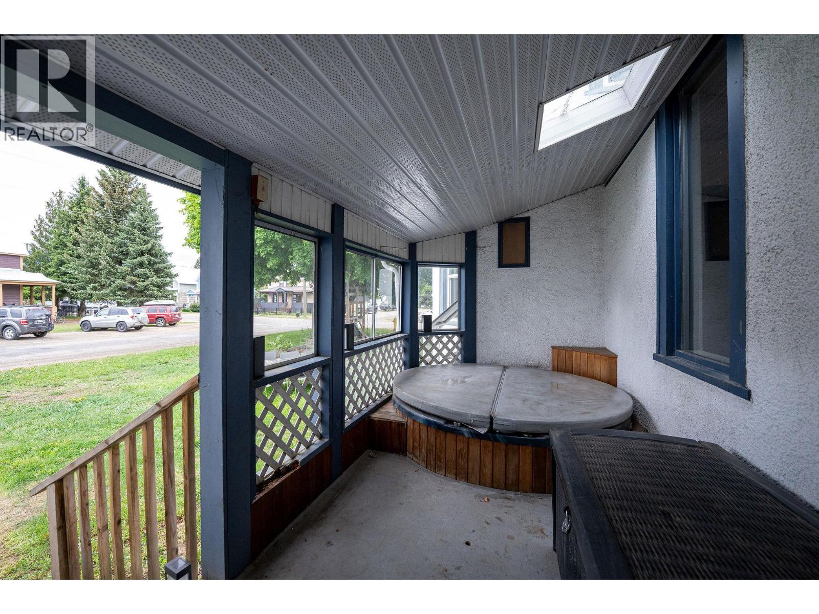 403 Fifth Street E, Revelstoke, British Columbia  V0E 2S0 - Photo 21 - 10387299