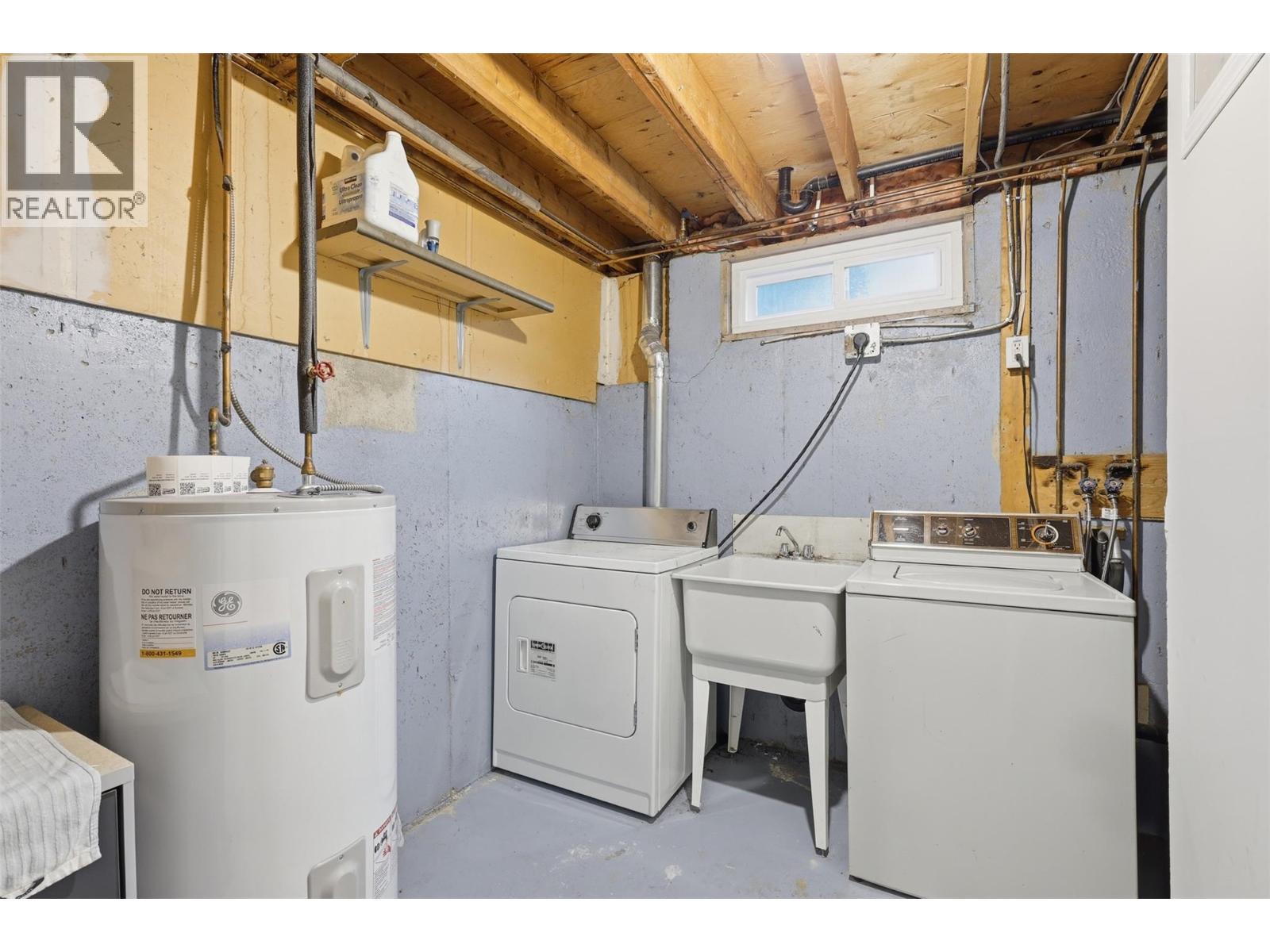 1605 Summit Drive Unit# 8, Kamloops, British Columbia  V2E 2A5 - Photo 27 - 10386561