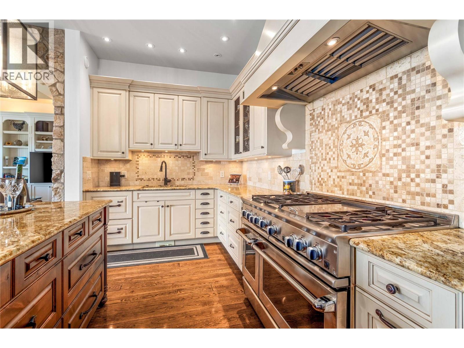 1173 Parkbluff Lane, Kelowna, British Columbia  V1V 2Y3 - Photo 24 - 10316947