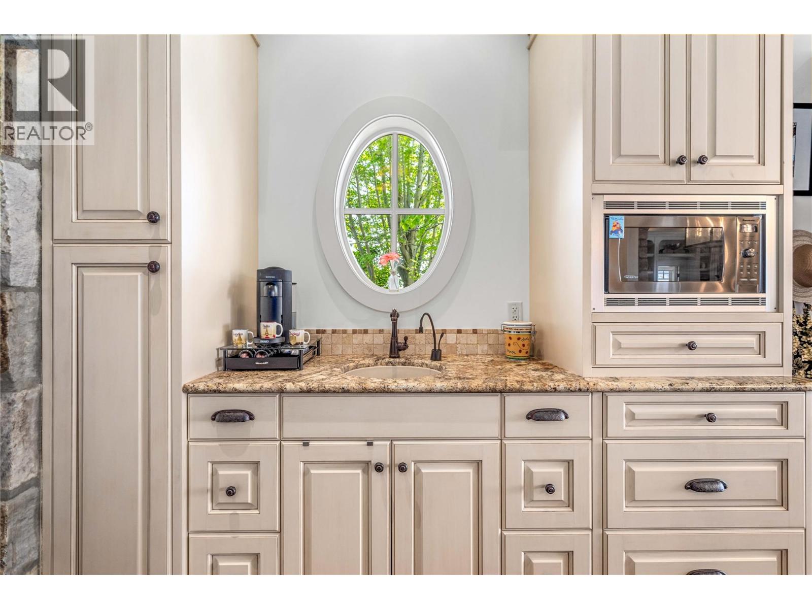 1173 Parkbluff Lane, Kelowna, British Columbia  V1V 2Y3 - Photo 26 - 10316947