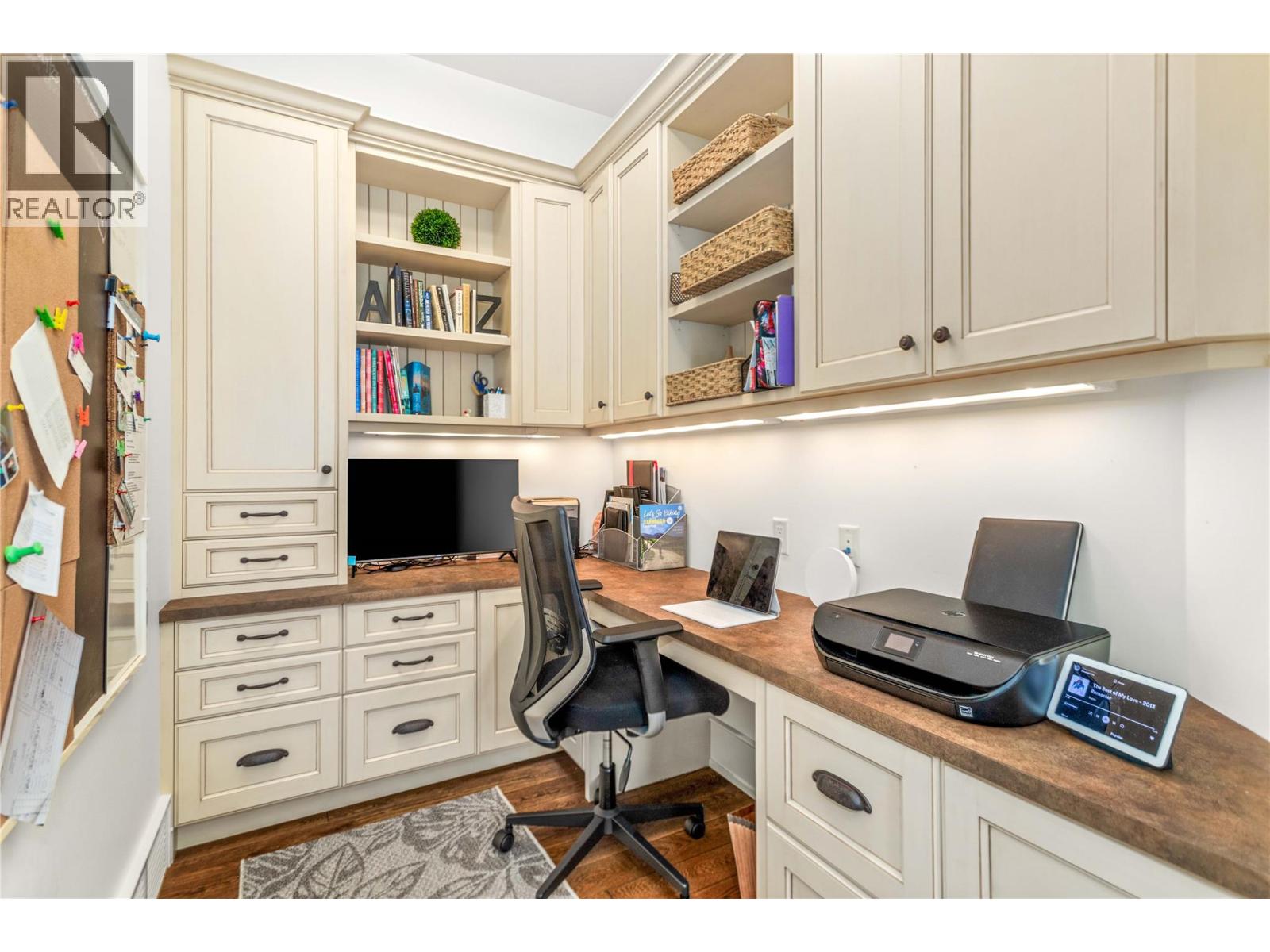 1173 Parkbluff Lane, Kelowna, British Columbia  V1V 2Y3 - Photo 30 - 10316947