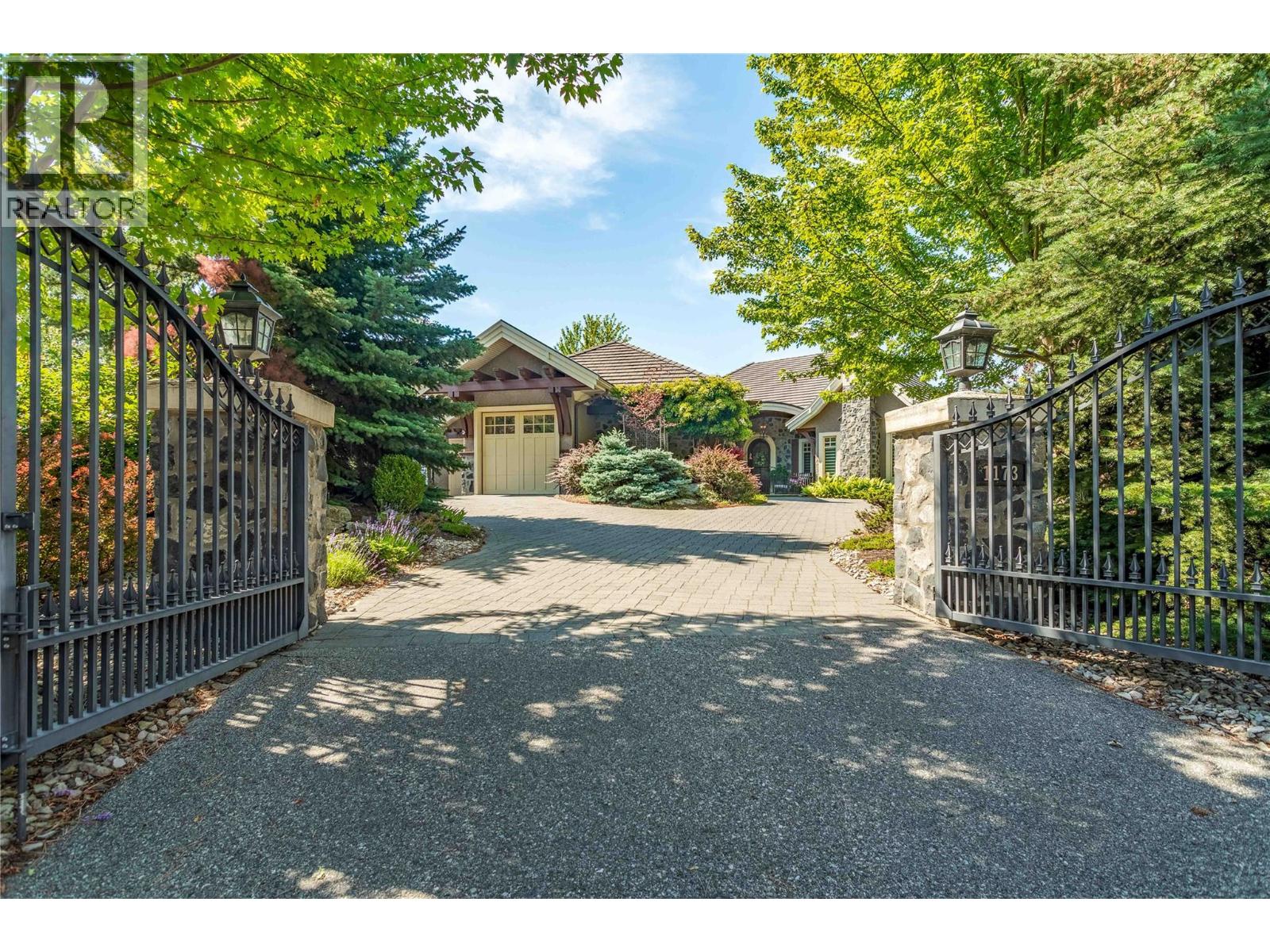 1173 Parkbluff Lane, Kelowna, British Columbia  V1V 2Y3 - Photo 6 - 10316947