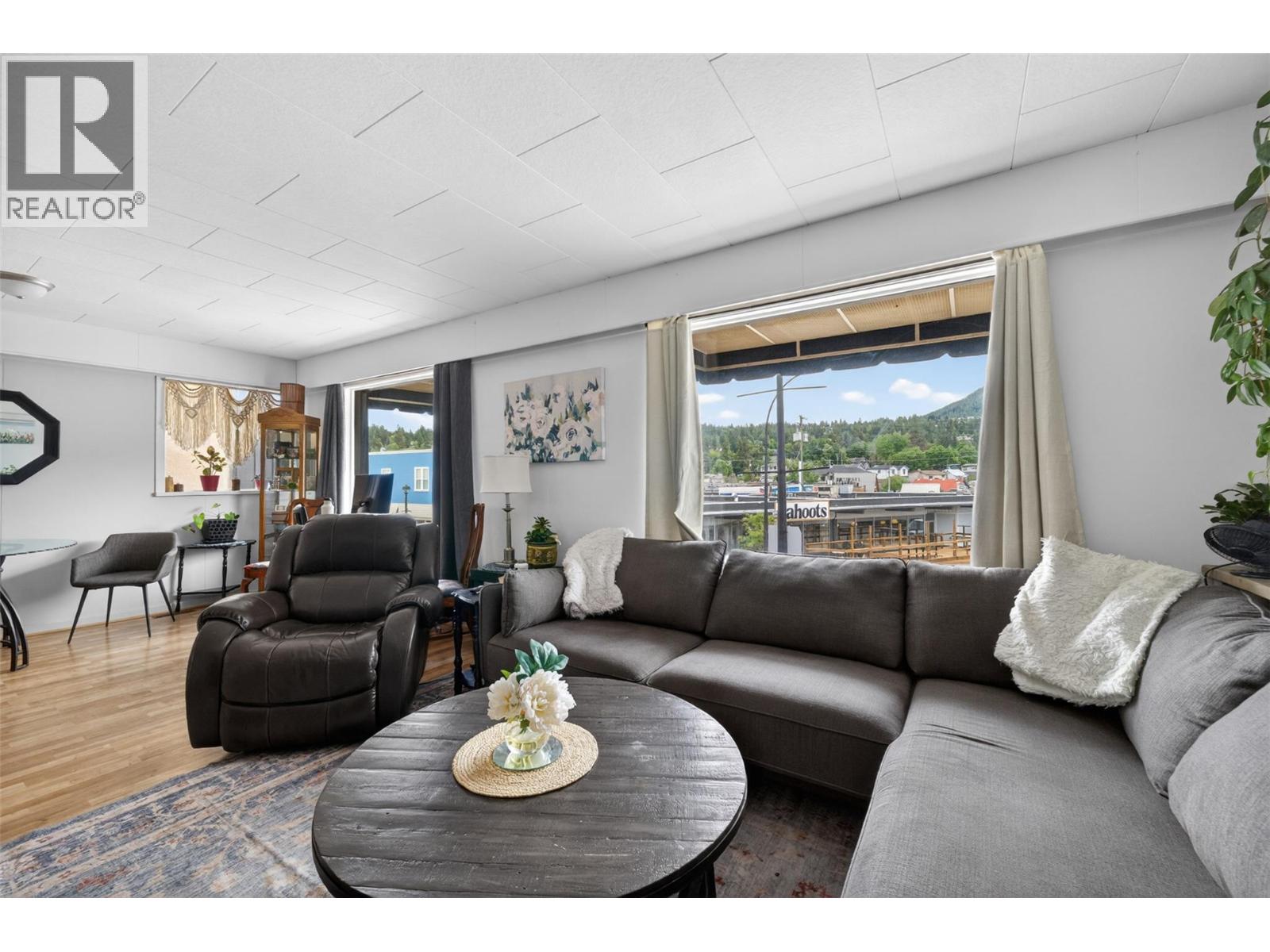 81 Hudson Avenue Ne, Salmon Arm, British Columbia  V1E 4N3 - Photo 37 - 10386746