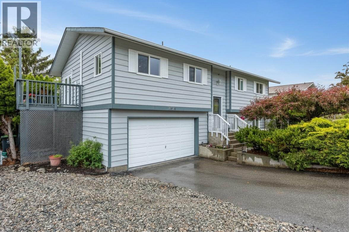 2525 Wiltse Drive, Penticton, British Columbia  V2A 7X7 - Photo 1 - 10386459
