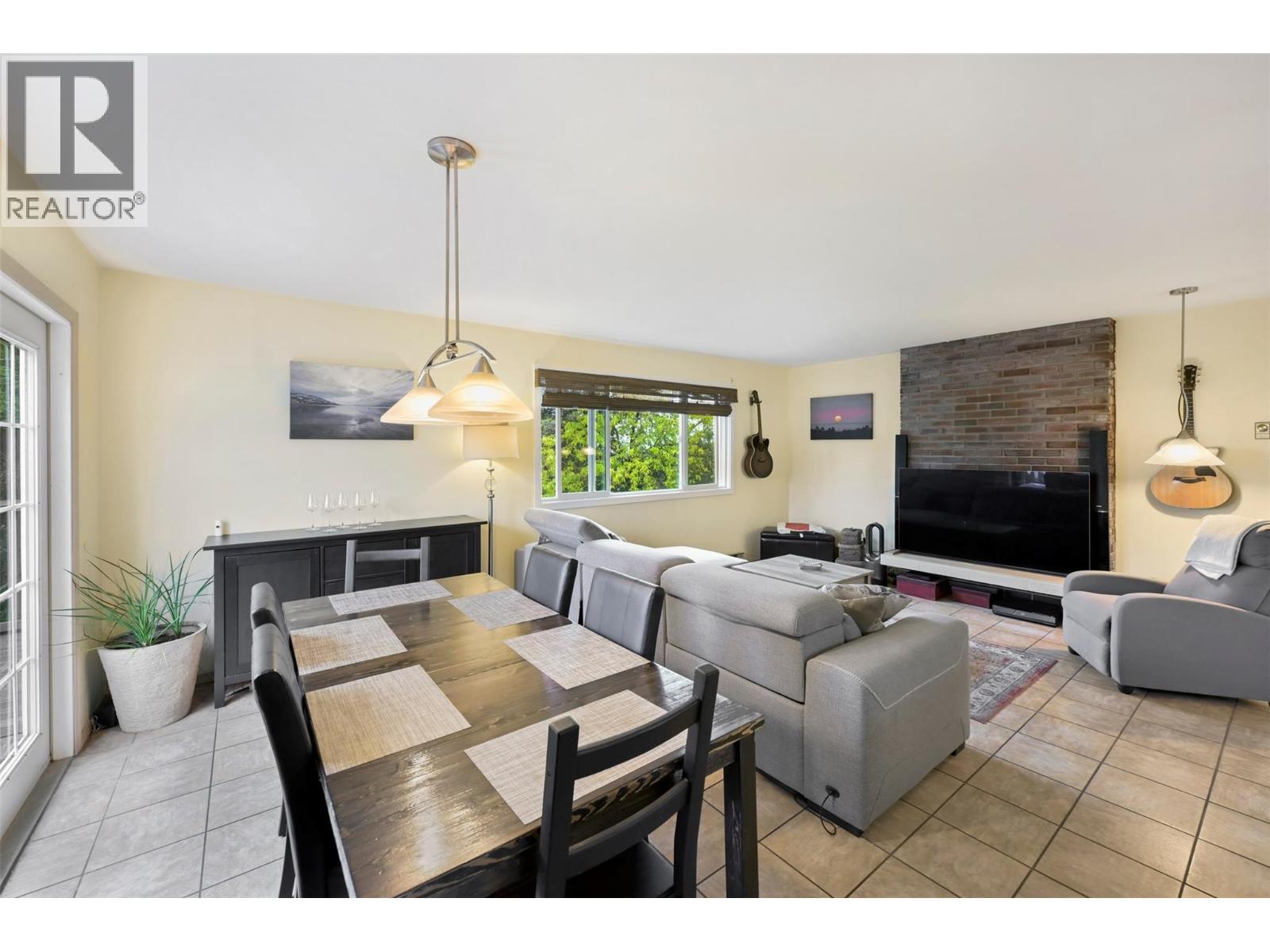 2525 Wiltse Drive, Penticton, British Columbia  V2A 7X7 - Photo 10 - 10386459