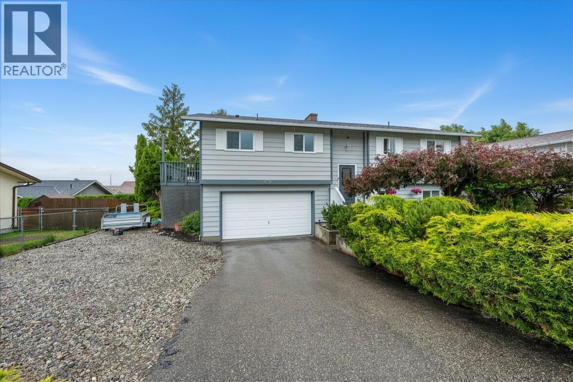 2525 Wiltse Drive, Penticton, British Columbia  V2A 7X7 - Photo 2 - 10386459