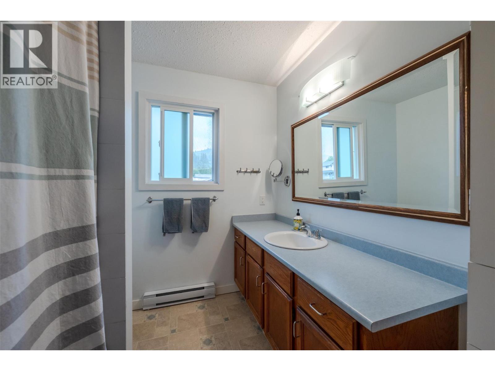 2525 Wiltse Drive, Penticton, British Columbia  V2A 7X7 - Photo 20 - 10386459