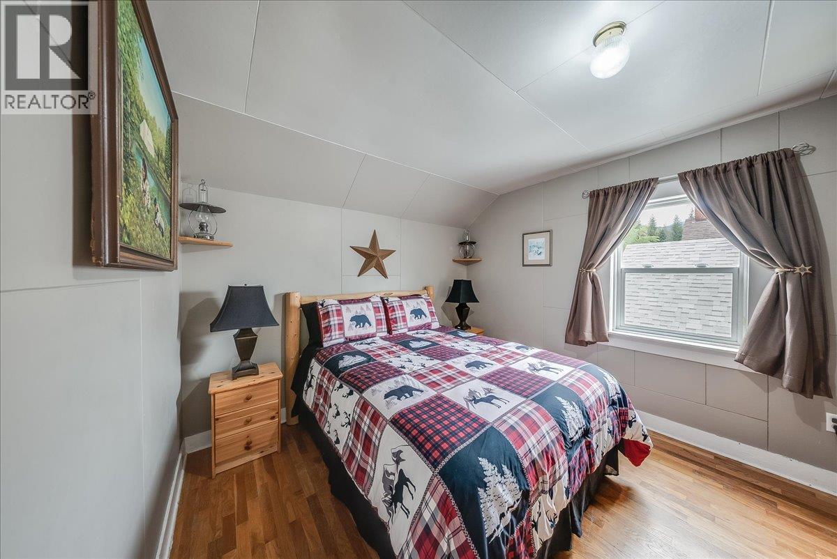 490 Austad Lane, Trail, British Columbia  V1R 3K6 - Photo 55 - 10387521