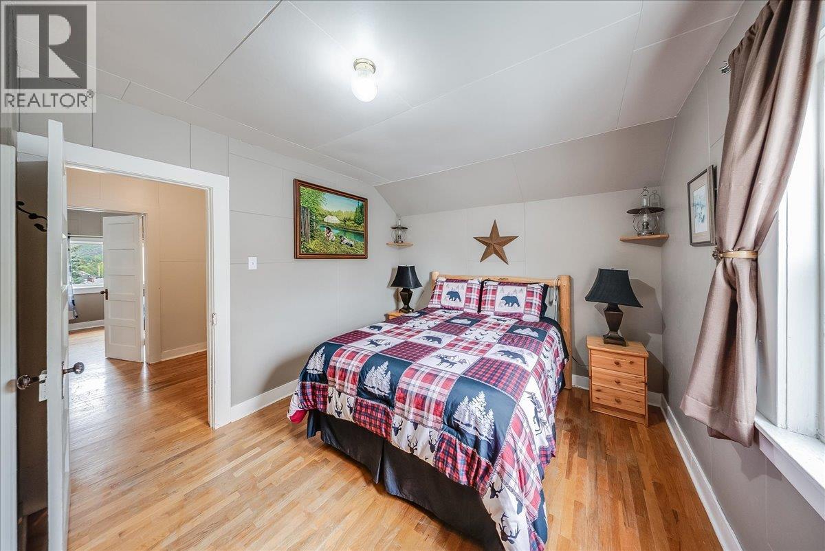 490 Austad Lane, Trail, British Columbia  V1R 3K6 - Photo 56 - 10387521
