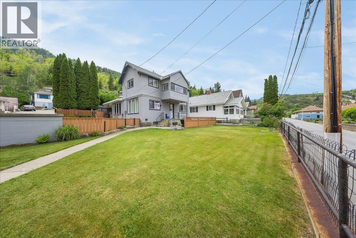 490 Austad Lane, Trail, British Columbia  V1R 3K6 - Photo 60 - 10387521