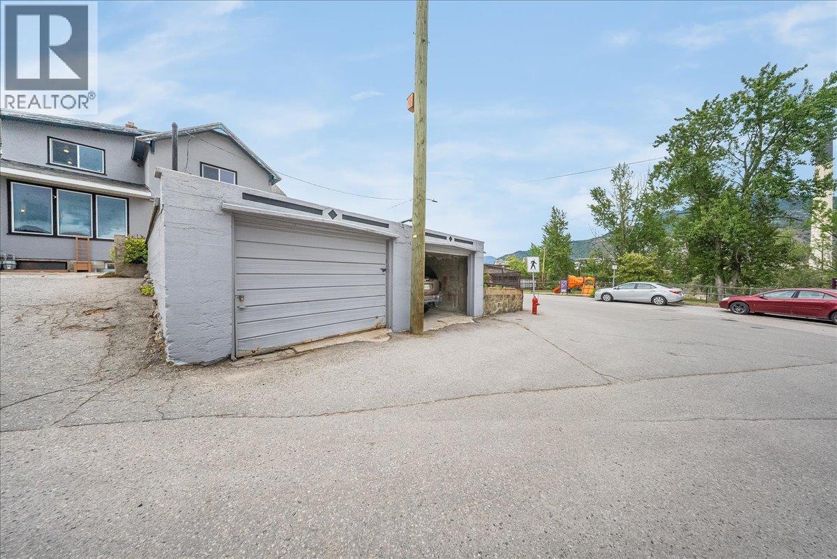 490 Austad Lane, Trail, British Columbia  V1R 3K6 - Photo 64 - 10387521