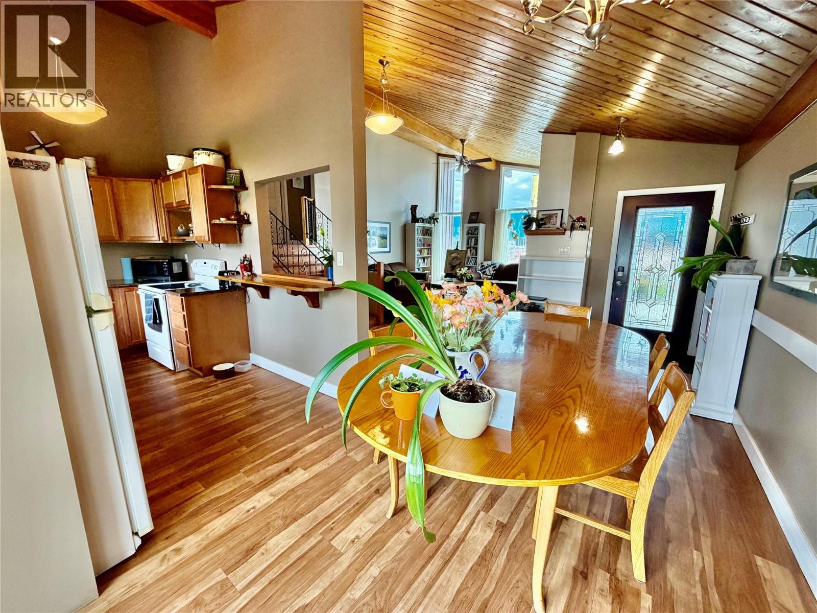 924 112 Avenue, Dawson Creek, British Columbia  V1G 2Y3 - Photo 8 - 10387949