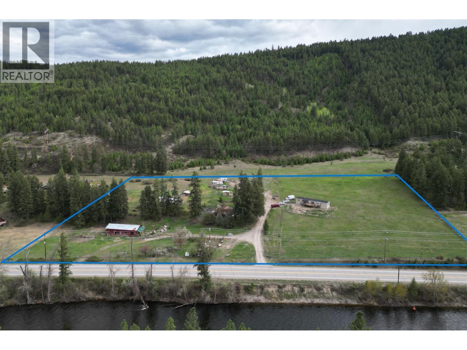 3940 Highway 3, rock creek, British Columbia