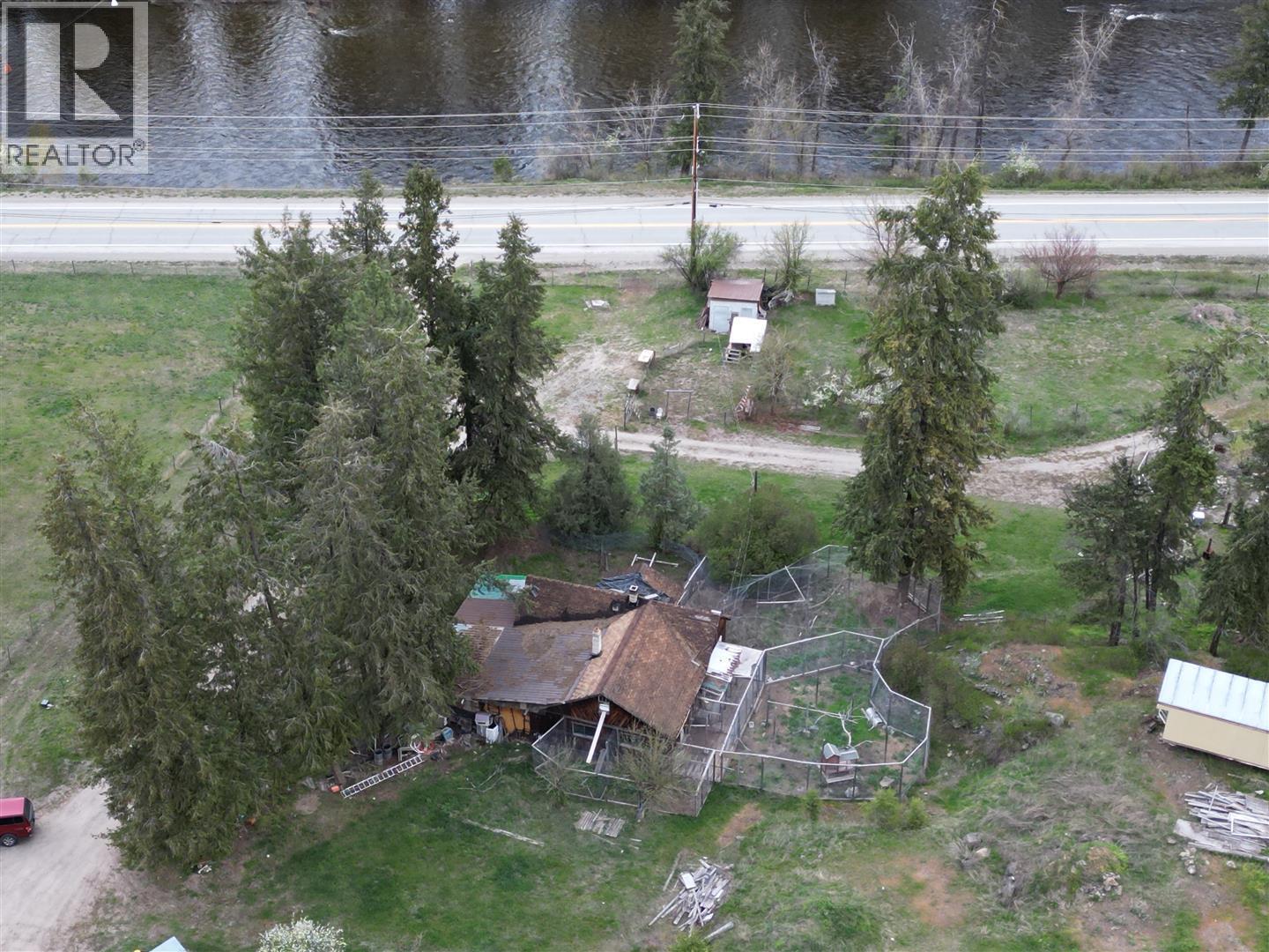 3940 Highway 3, Rock Creek, British Columbia  V0H 1Y0 - Photo 16 - 10388020