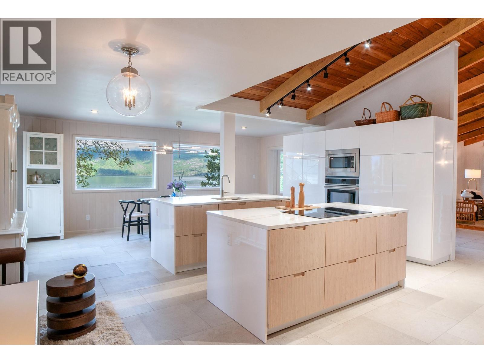 12343 Christie Road, Boswell, British Columbia  V0B 1A4 - Photo 4 - 10387890