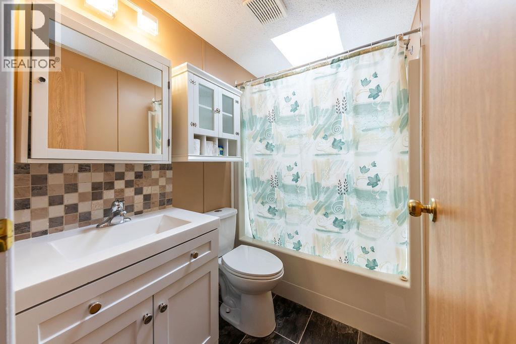 2400 Oakdale Way Unit# 6, Kamloops, British Columbia  V2B 7C4 - Photo 21 - 10387955