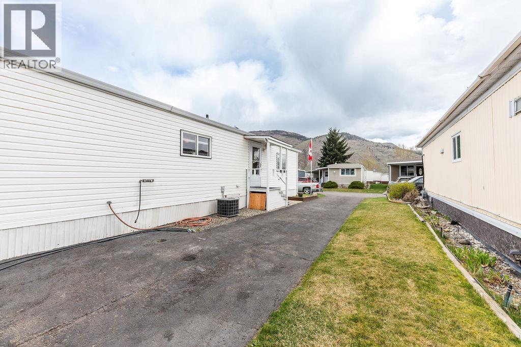 2400 Oakdale Way Unit# 6, Kamloops, British Columbia  V2B 7C4 - Photo 9 - 10387955