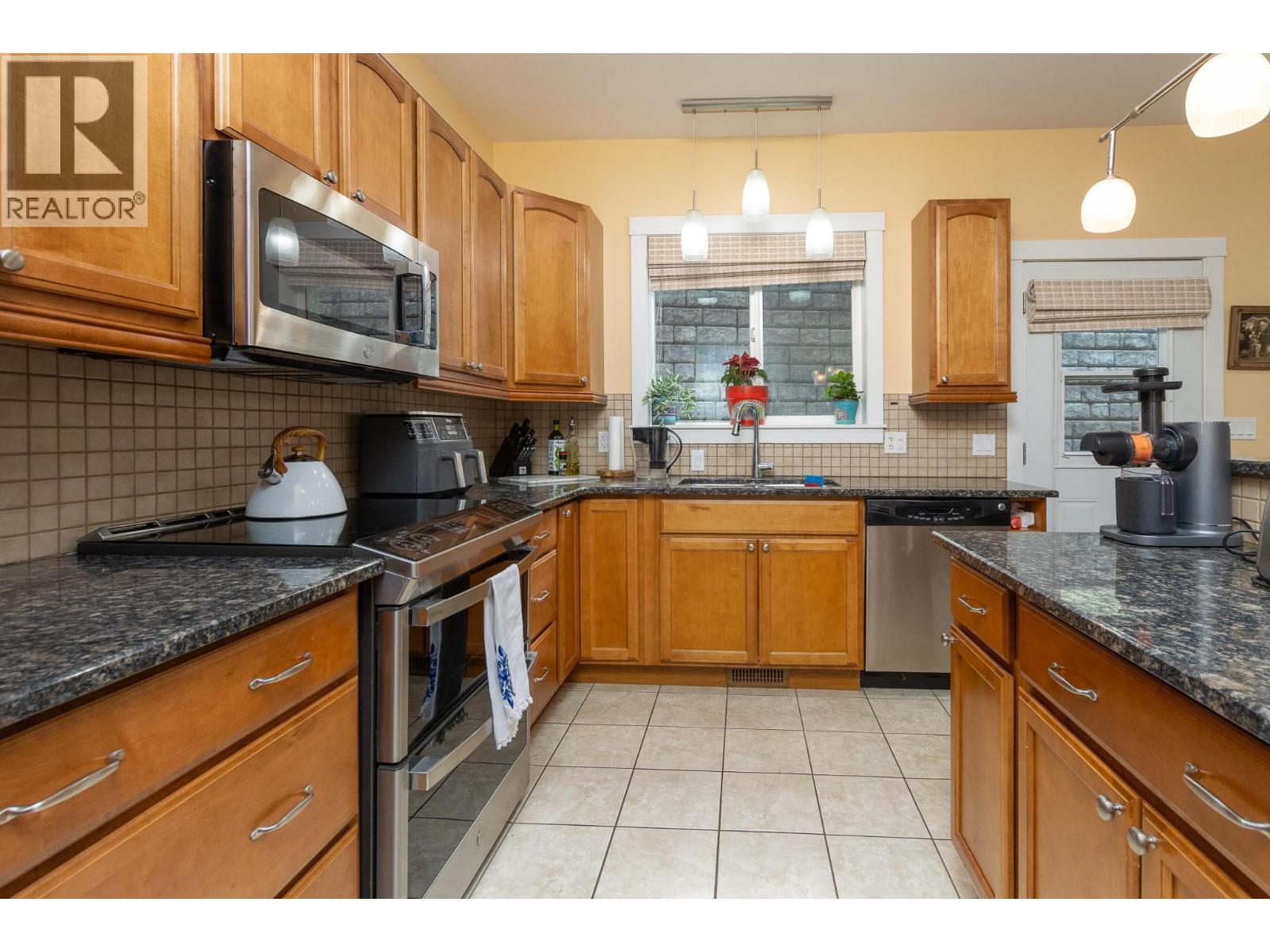 1596 Okanagan Avenue Se Unit# 4, Salmon Arm, British Columbia  V1E 1N5 - Photo 11 - 10387551
