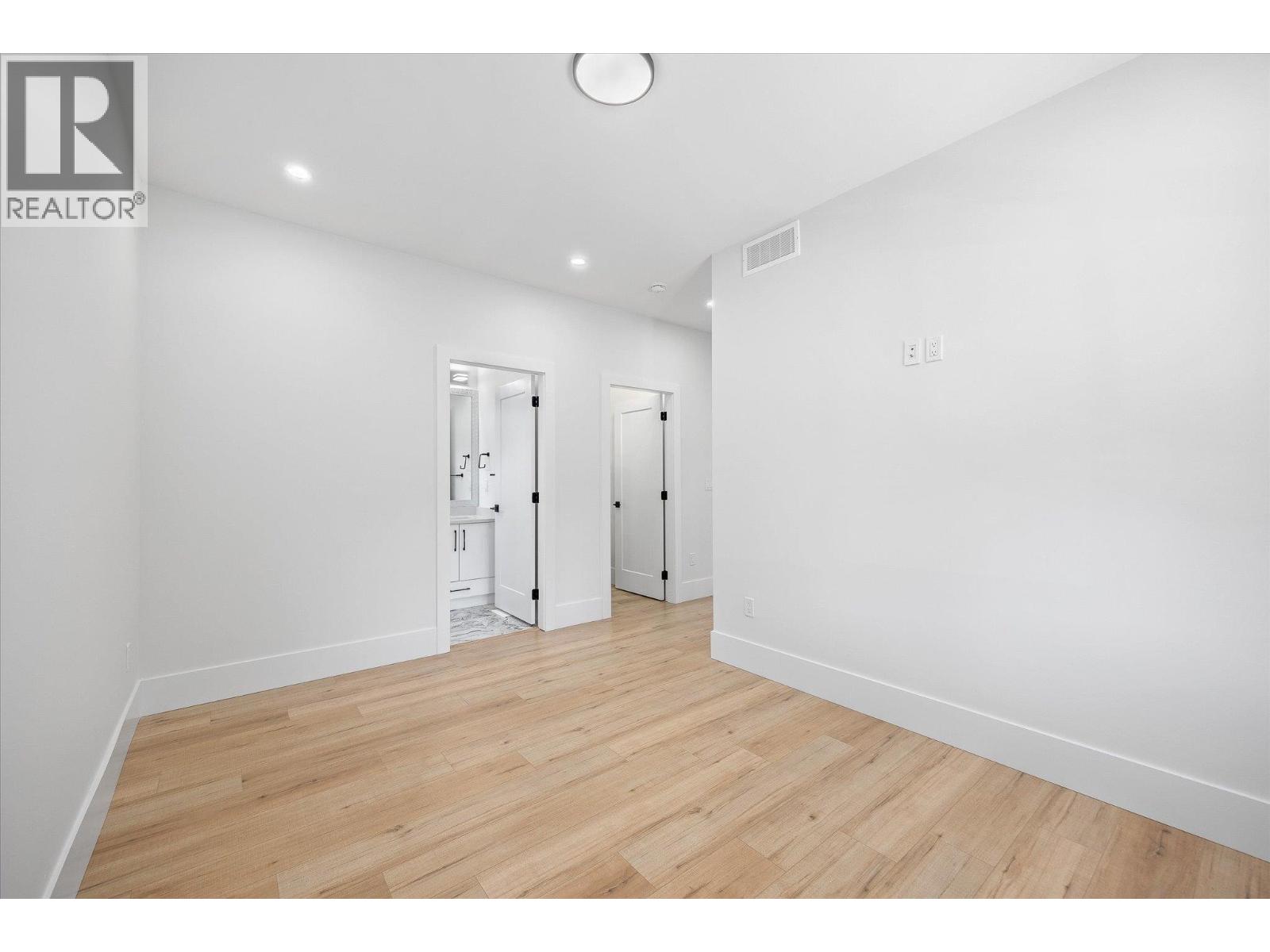 701 Mcclure Road, Kelowna, British Columbia  V1W 1M2 - Photo 23 - 10387528