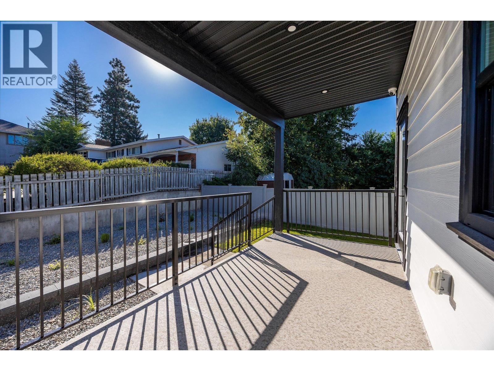 701 Mcclure Road, Kelowna, British Columbia  V1W 1M2 - Photo 33 - 10387528