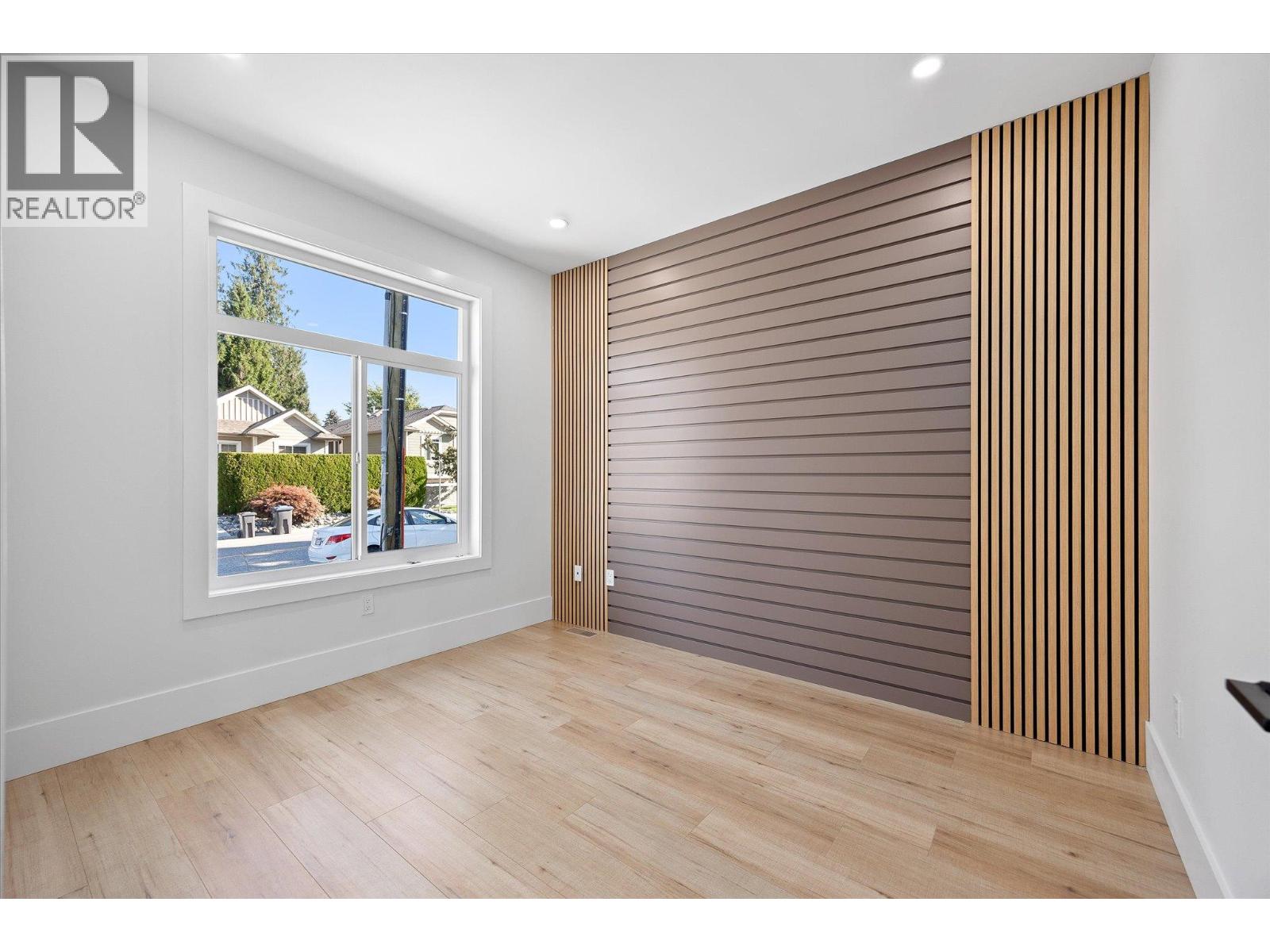 701 Mcclure Road, Kelowna, British Columbia  V1W 1M2 - Photo 4 - 10387528