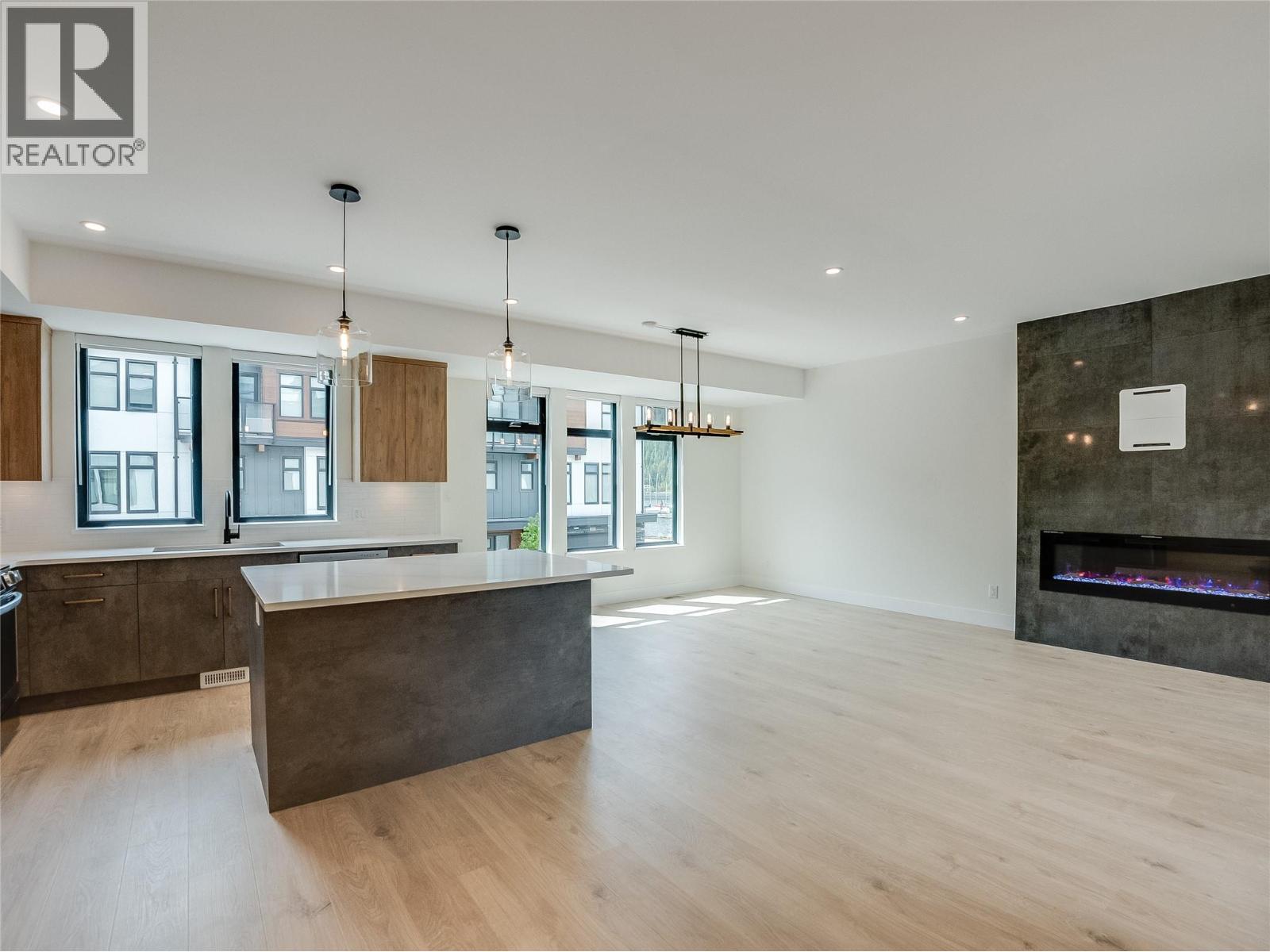 910 Lakeside Drive Unit# 203, Nelson, British Columbia  V1L 6G3 - Photo 19 - 10387317
