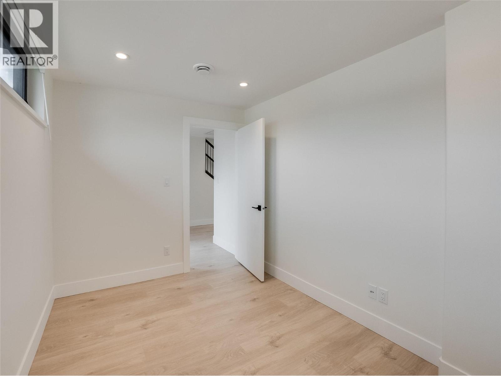 910 Lakeside Drive Unit# 203, Nelson, British Columbia  V1L 6G3 - Photo 9 - 10387317