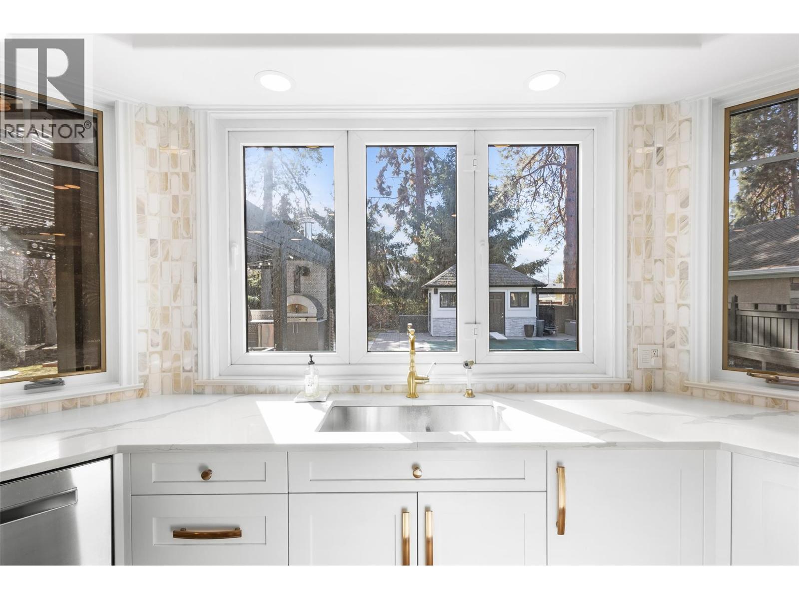 539 Metcalfe Avenue, Kelowna, British Columbia  V1W 4V7 - Photo 23 - 10387901