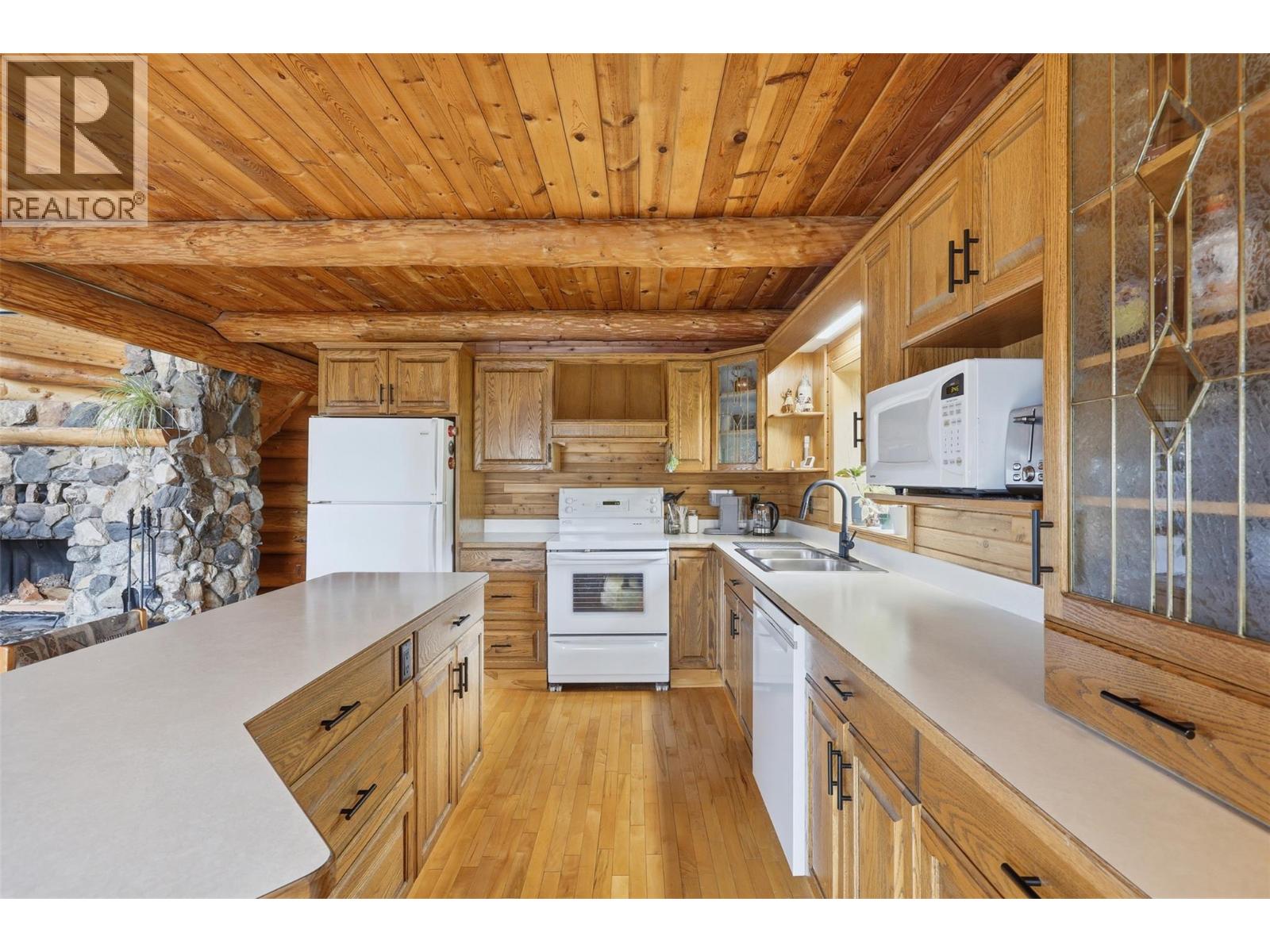 1135 Clearview Drive, Kamloops, British Columbia  V2C 5E6 - Photo 18 - 10387452