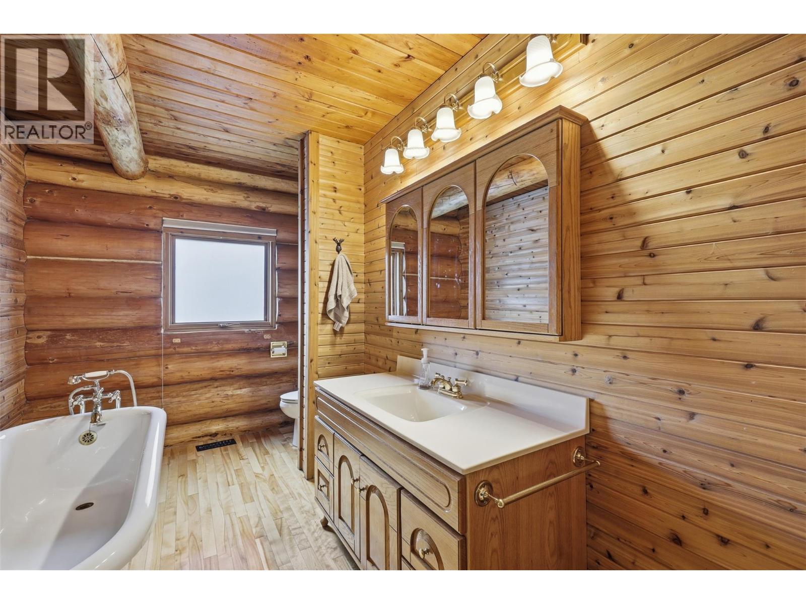 1135 Clearview Drive, Kamloops, British Columbia  V2C 5E6 - Photo 24 - 10387452