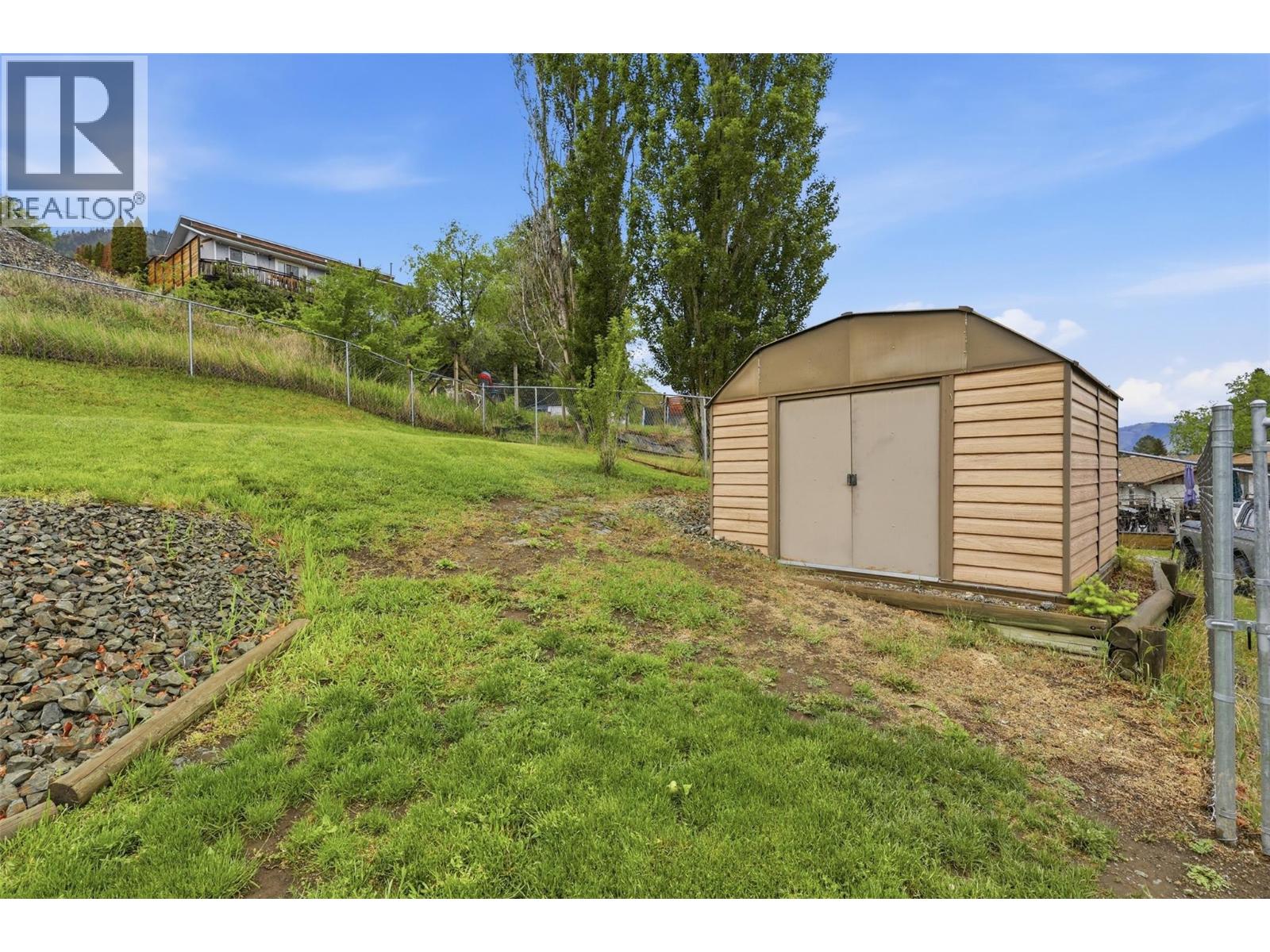 1135 Clearview Drive, Kamloops, British Columbia  V2C 5E6 - Photo 58 - 10387452