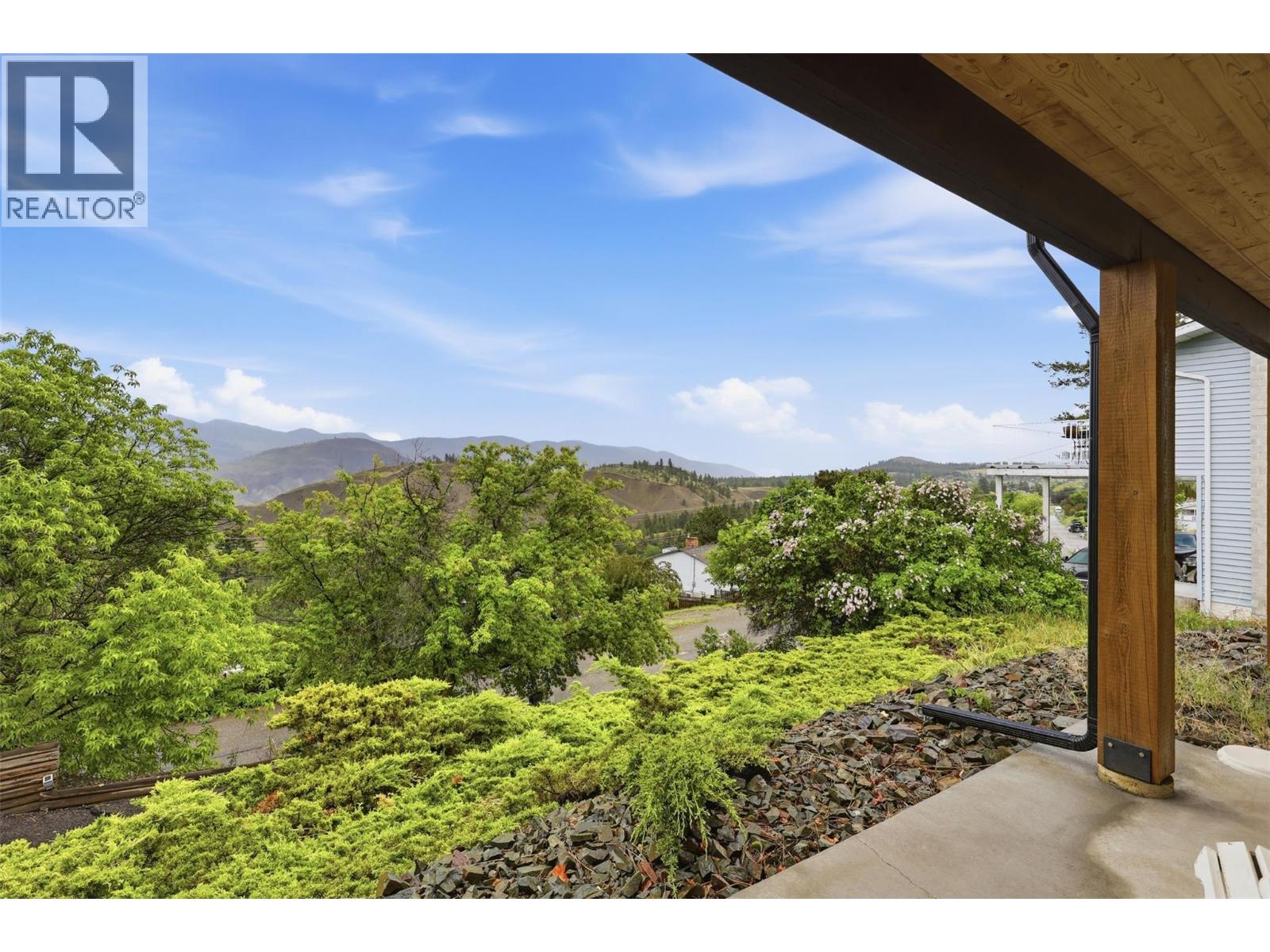 1135 Clearview Drive, Kamloops, British Columbia  V2C 5E6 - Photo 6 - 10387452
