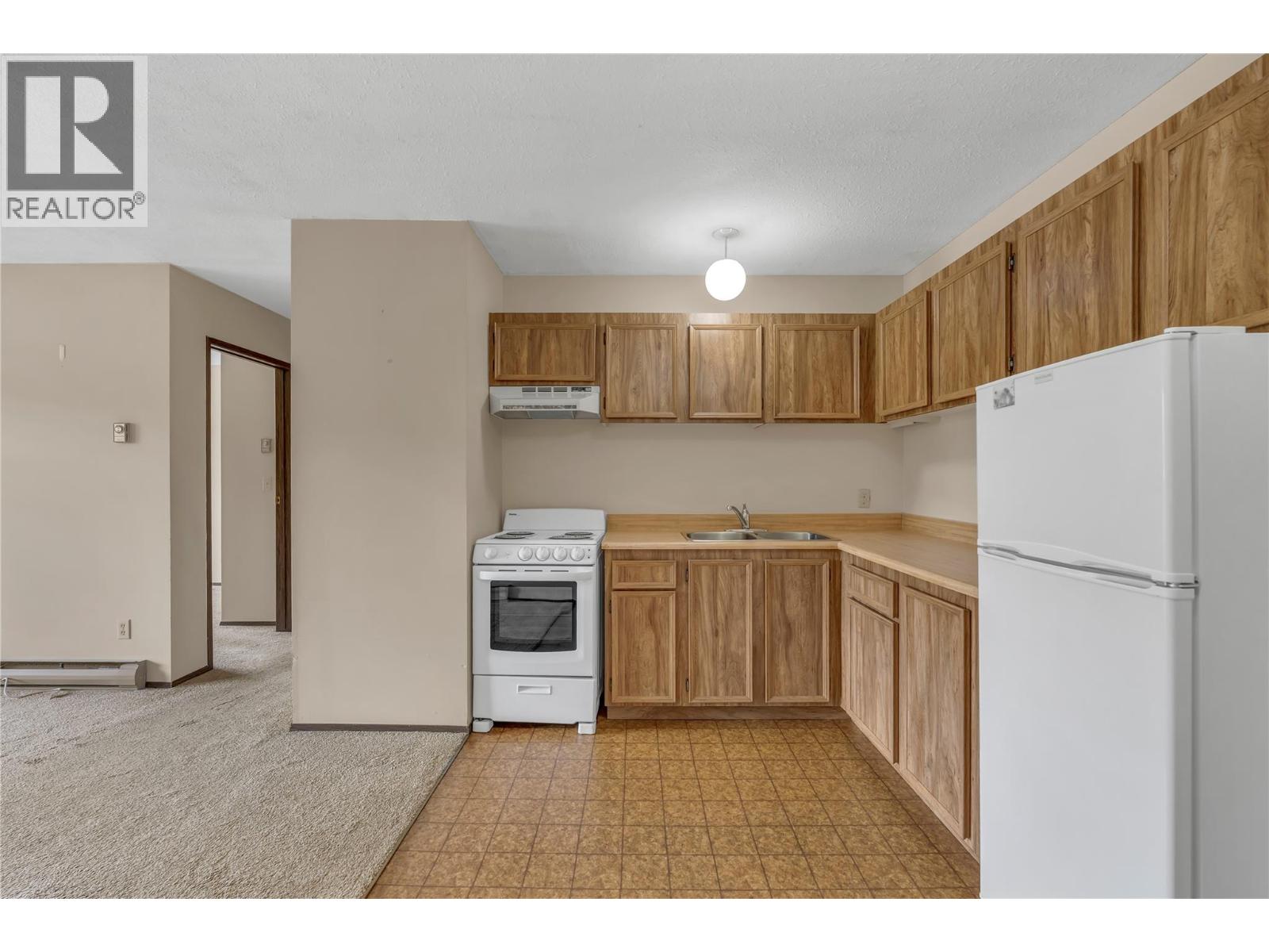150 Skaha Place Unit# 209, Penticton, British Columbia  V2A 7K1 - Photo 8 - 10388004