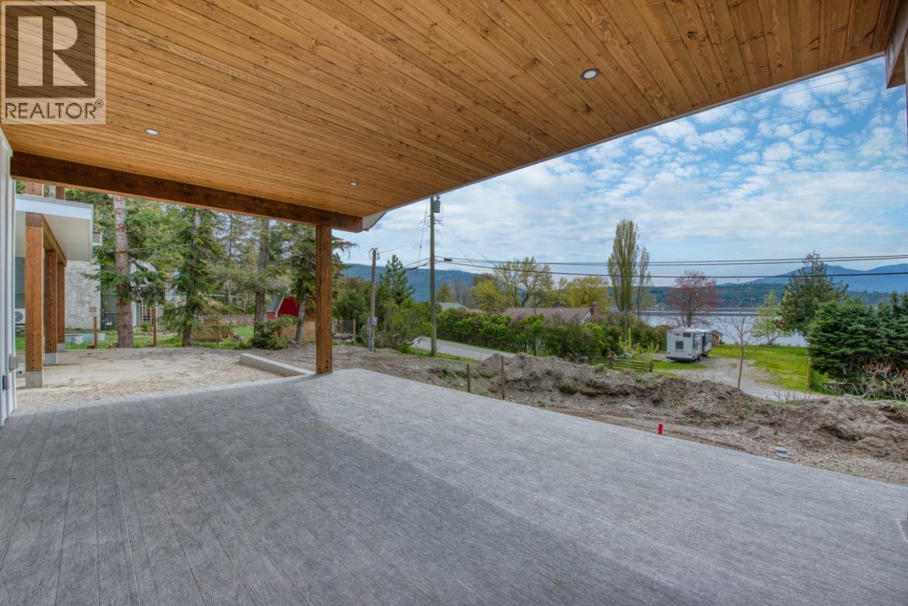3970 Richardson Road, Tappen, British Columbia  V0E 2X1 - Photo 18 - 10387540