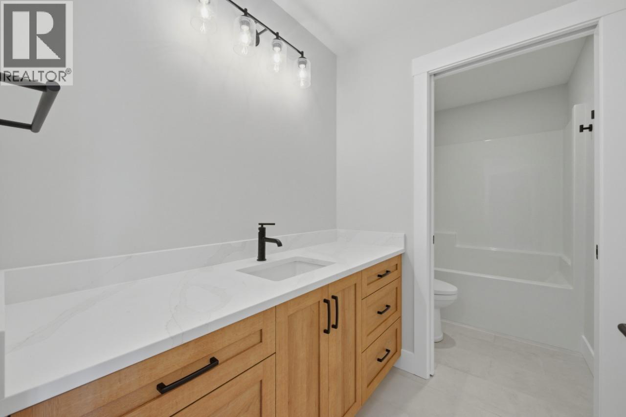 3970 Richardson Road, Tappen, British Columbia  V0E 2X1 - Photo 32 - 10387540