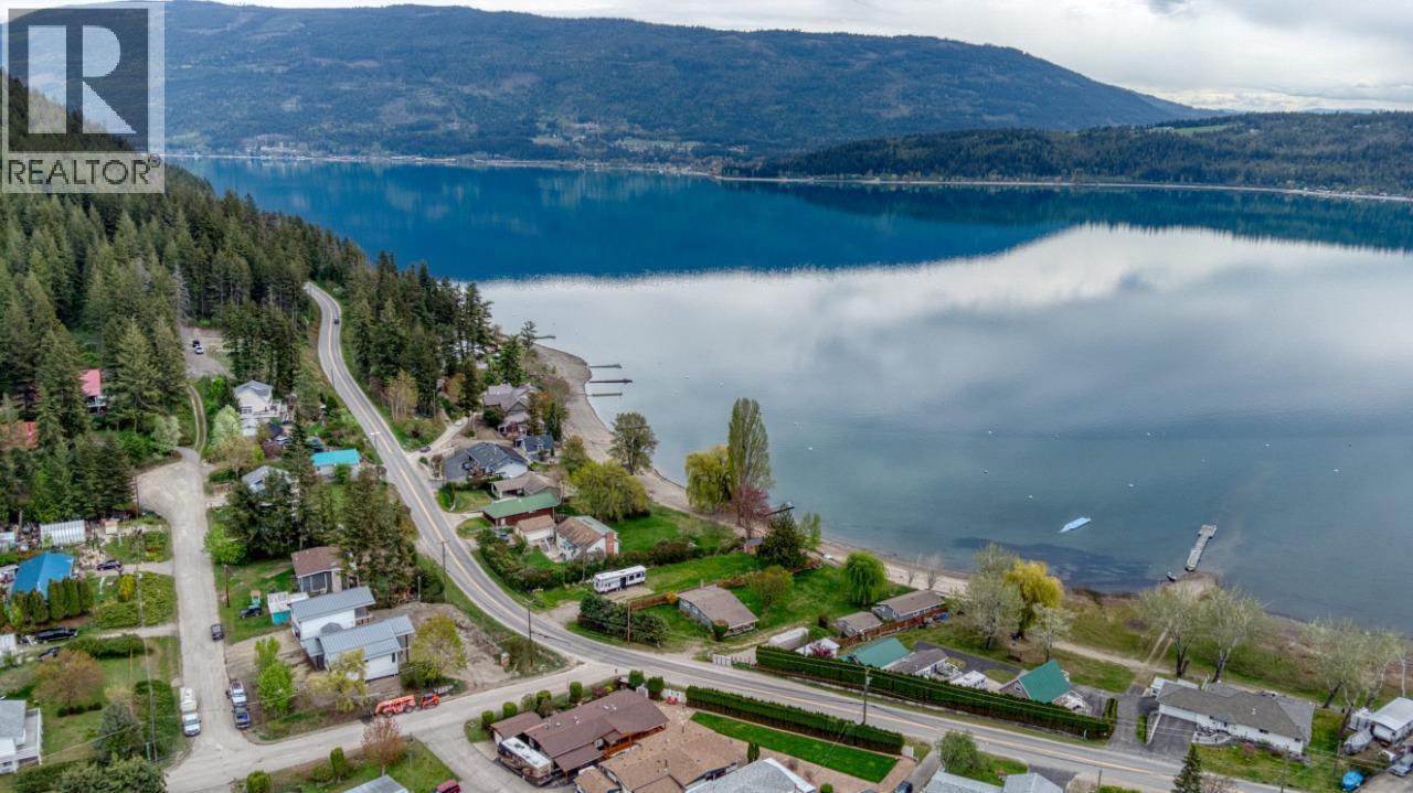 3970 Richardson Road, Tappen, British Columbia  V0E 2X1 - Photo 4 - 10387540