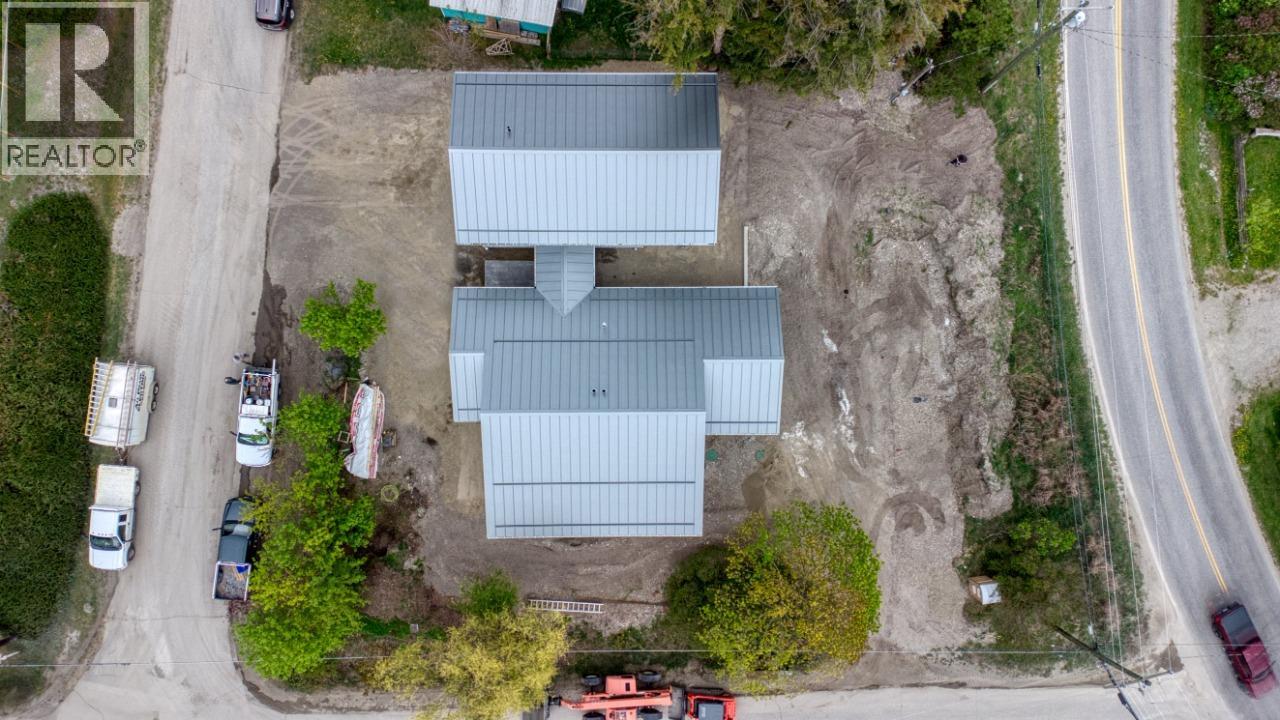3970 Richardson Road, Tappen, British Columbia  V0E 2X1 - Photo 5 - 10387540