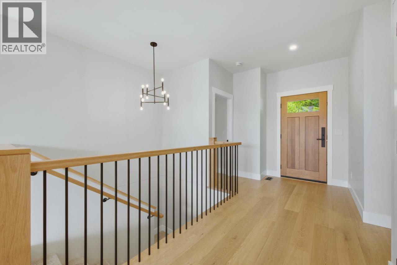 3970 Richardson Road, Tappen, British Columbia  V0E 2X1 - Photo 6 - 10387540