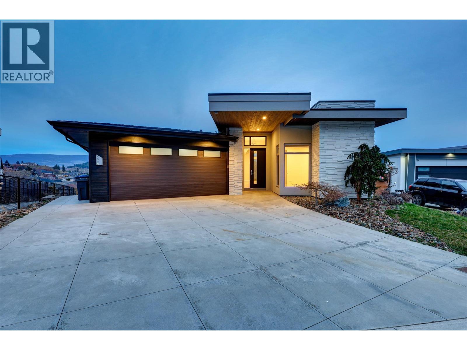 1341 Sladen Crescent, kelowna, British Columbia