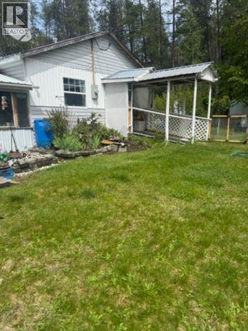 8146 95 Highway, kingsgate, British Columbia