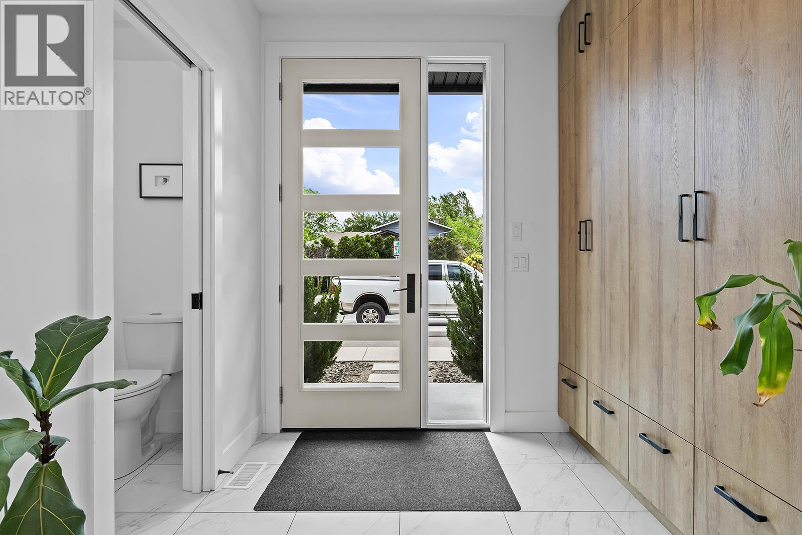 887 Morrison Avenue Unit# 4, Kelowna, British Columbia  V1Y 5E6 - Photo 6 - 10387895