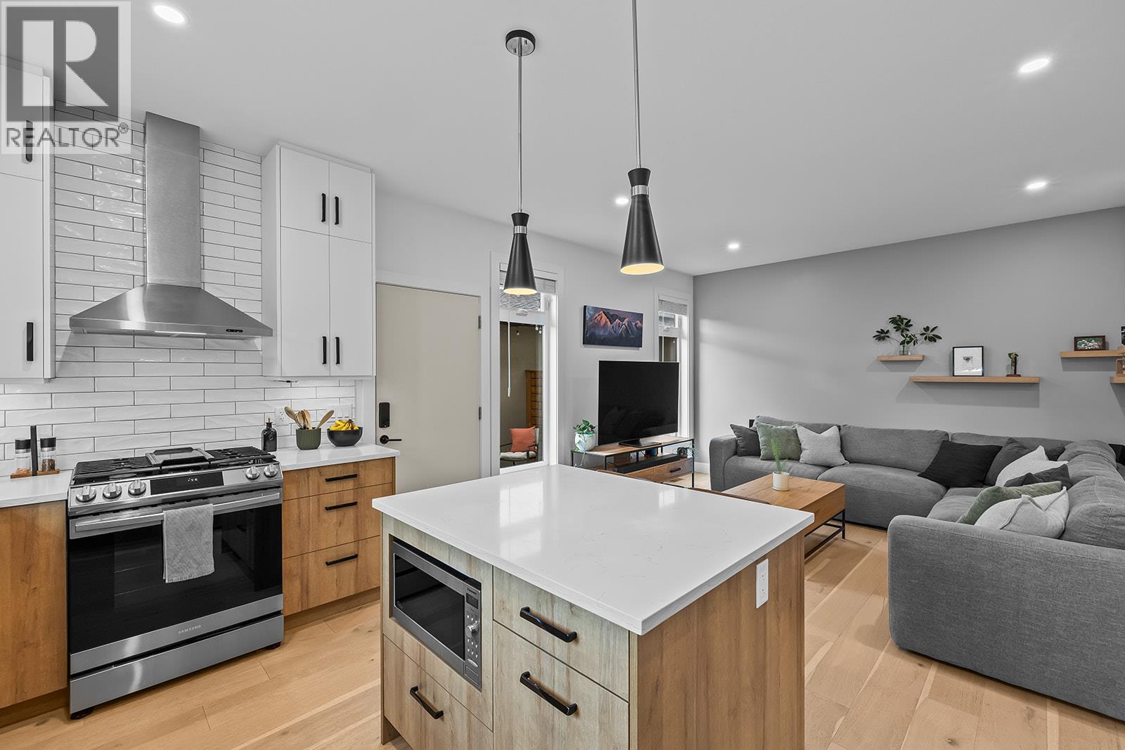 887 Morrison Avenue Unit# 4, Kelowna, British Columbia  V1Y 5E6 - Photo 8 - 10387895