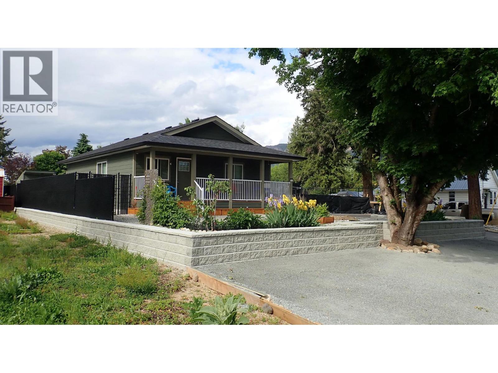 409 Polson Avenue, Enderby, British Columbia  V4Y 4A5 - Photo 3 - 10388084