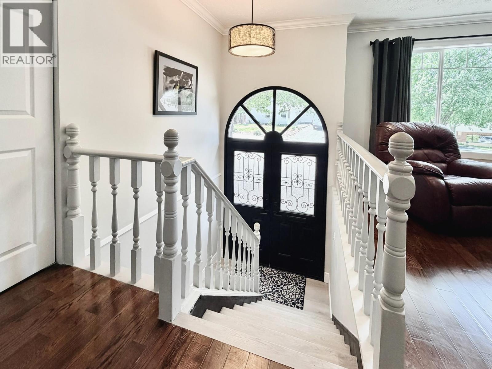 1347 Naish Drive, Penticton, British Columbia  V2A 3B7 - Photo 4 - 10388030