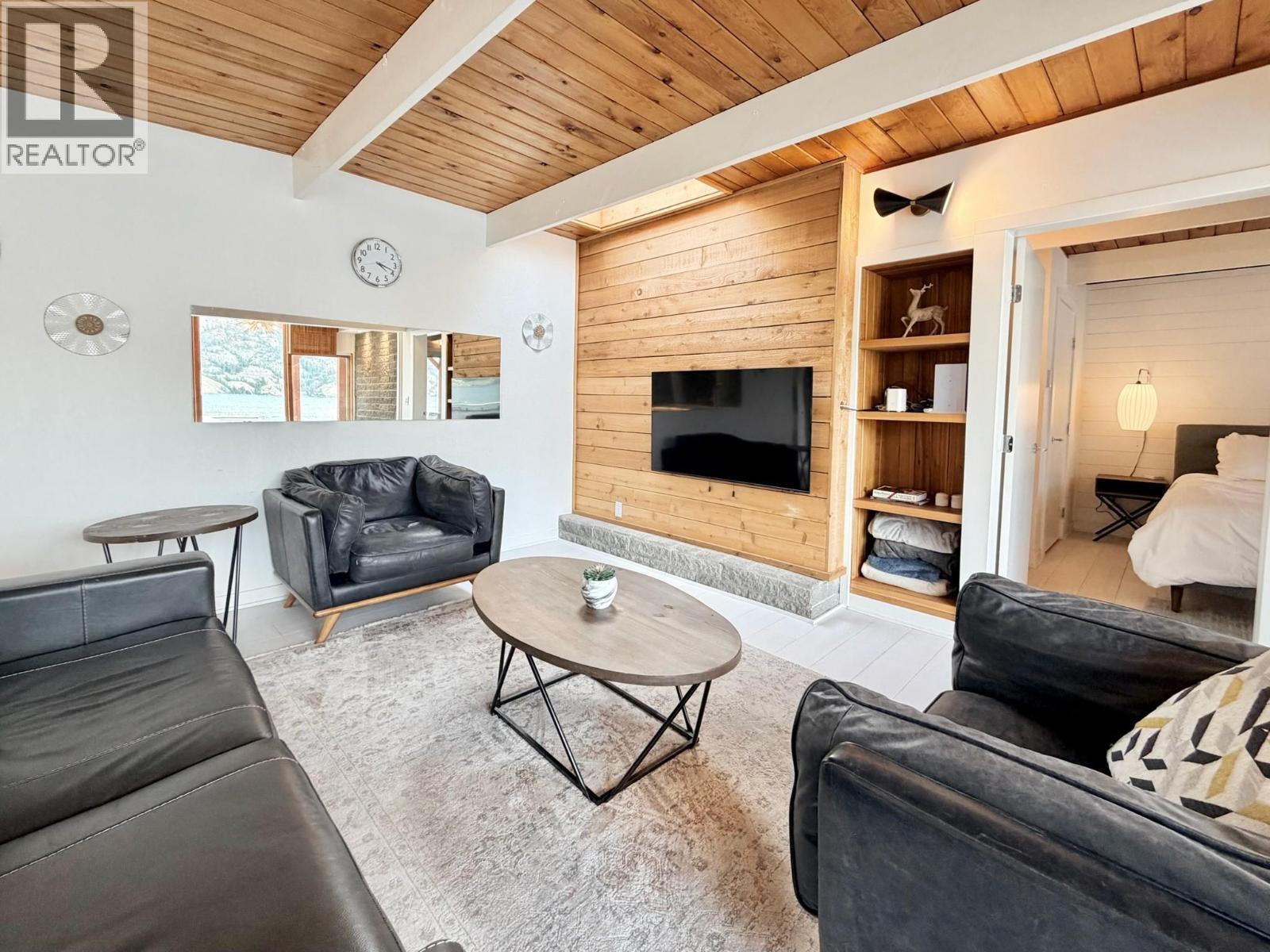 266 Alder Avenue, Kaleden, British Columbia  V0H 1K0 - Photo 33 - 10388029