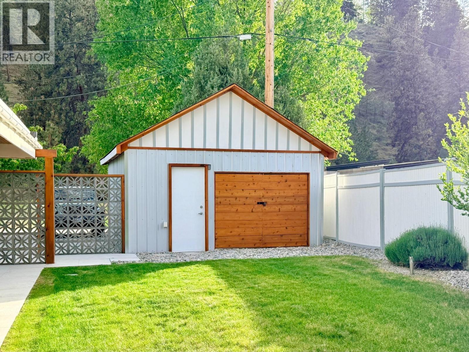 266 Alder Avenue, Kaleden, British Columbia  V0H 1K0 - Photo 88 - 10388029