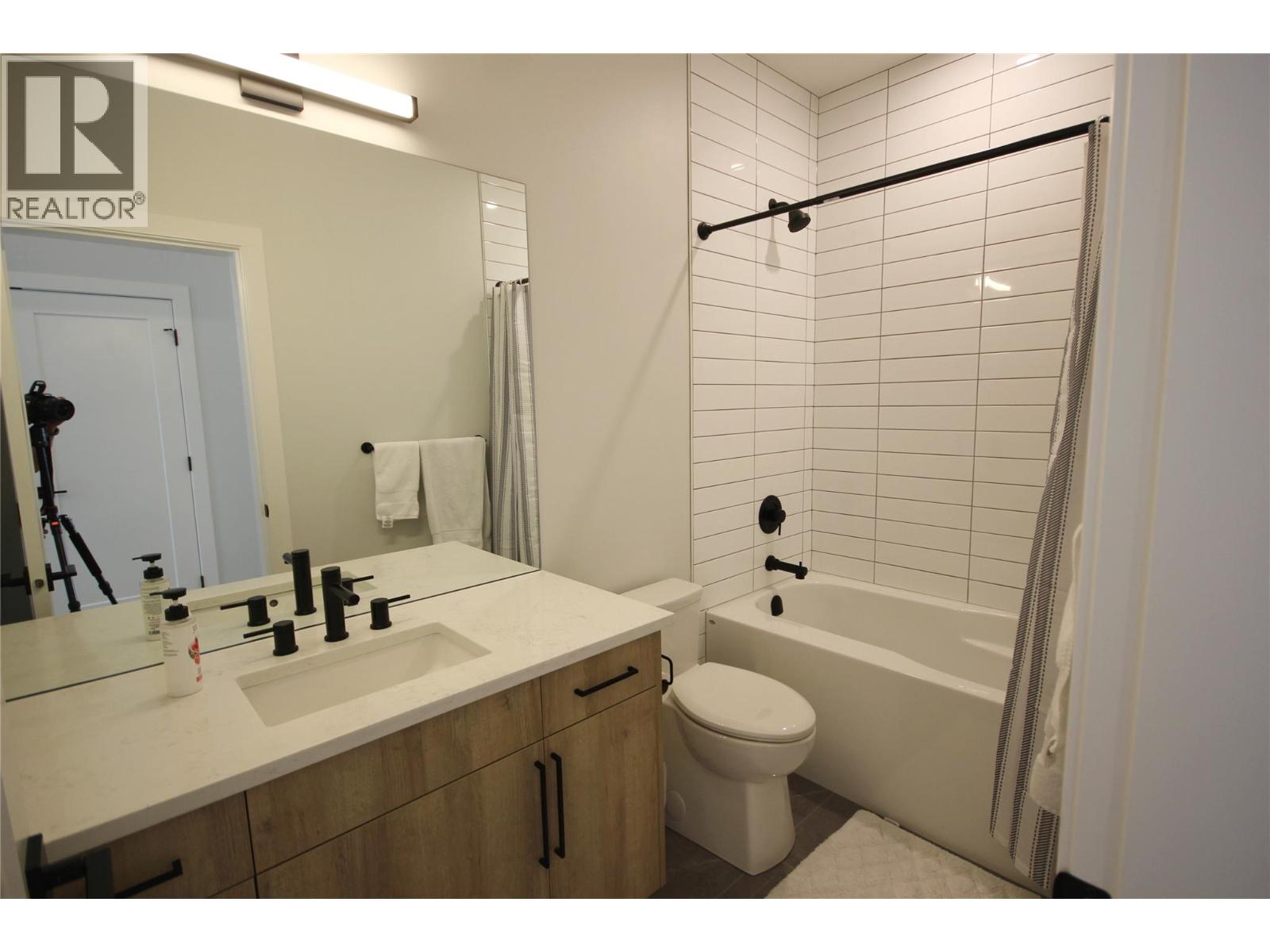 1164 Elk Street, Penticton, British Columbia  V2A 2S6 - Photo 17 - 10387509