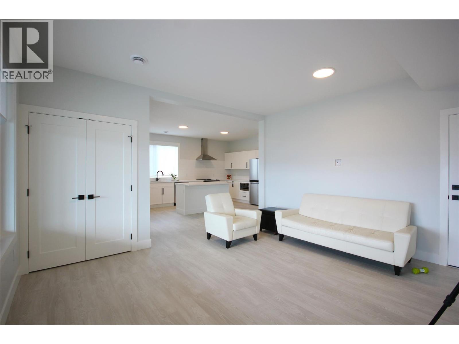 1164 Elk Street, Penticton, British Columbia  V2A 2S6 - Photo 28 - 10387509