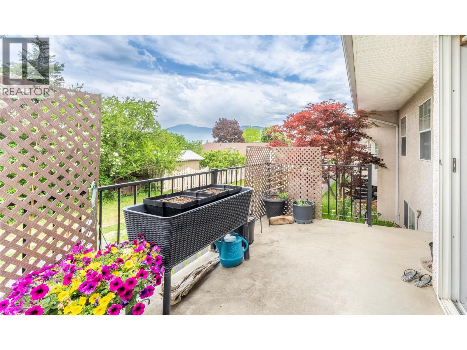 210 20th Avenue S Unit# 5, Creston, British Columbia  V0B 1G5 - Photo 4 - 10387373
