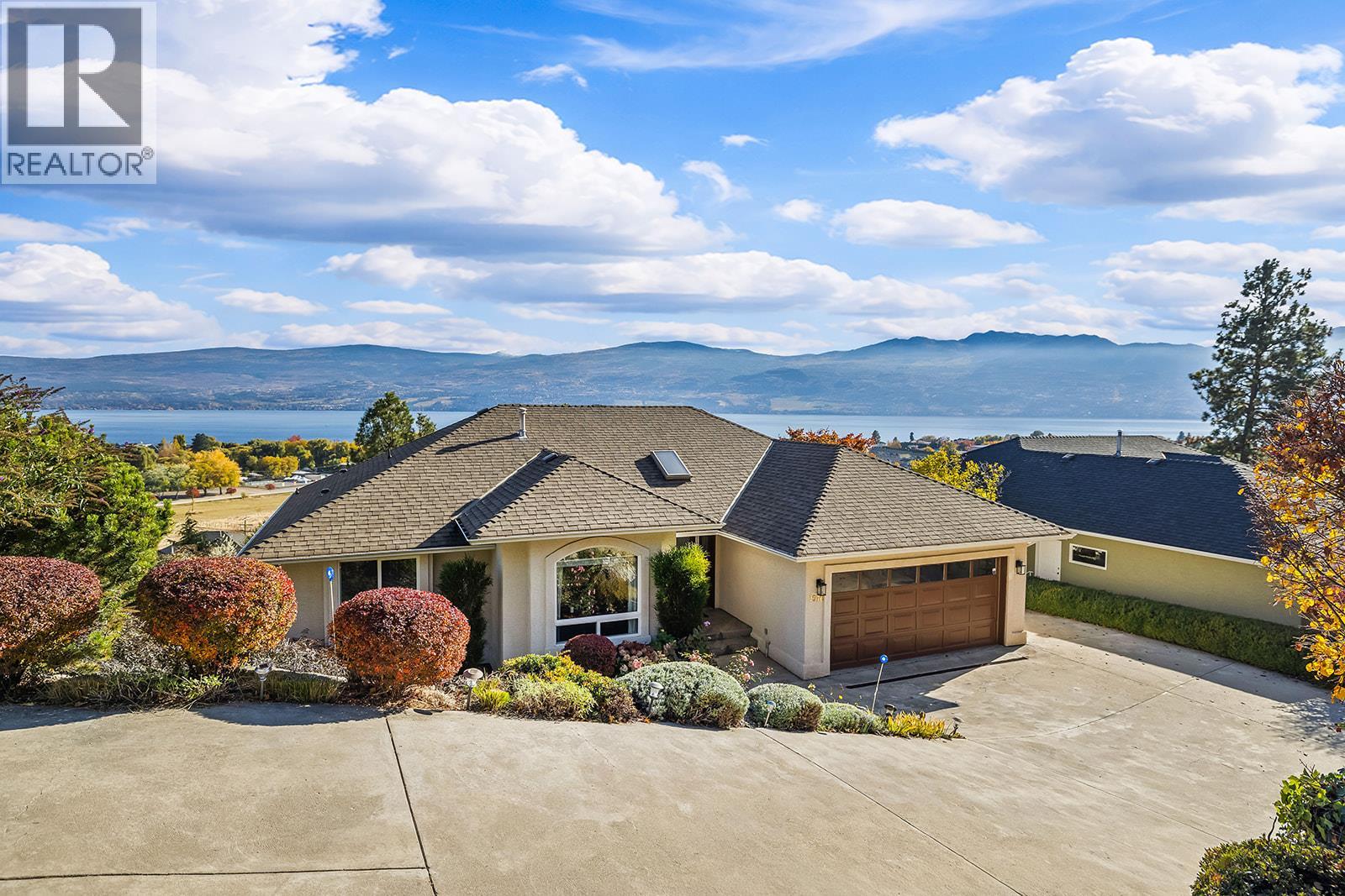 3576 Apple Way Boulevard, West Kelowna, British Columbia  V4T 1Y7 - Photo 2 - 10387966